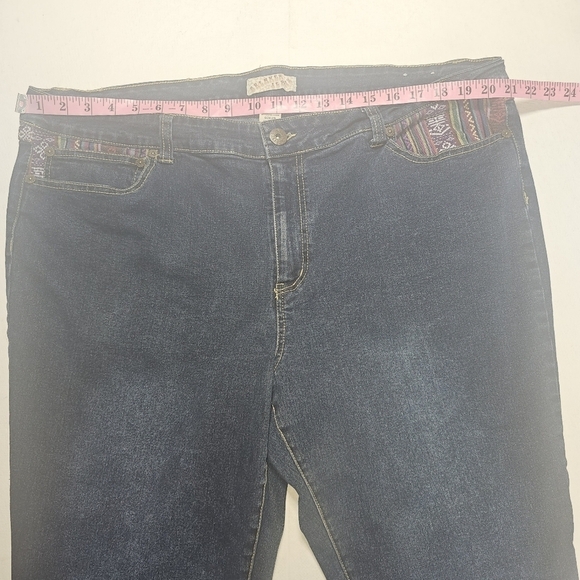 Breaker jeans size 24 with Aztec trim - Picture 4 of 7